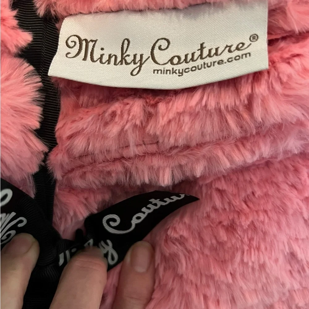 NWT Minky Couture Pink Faux Fur Throw Blanket 50x60 Adult Size Plush Minky Cozy